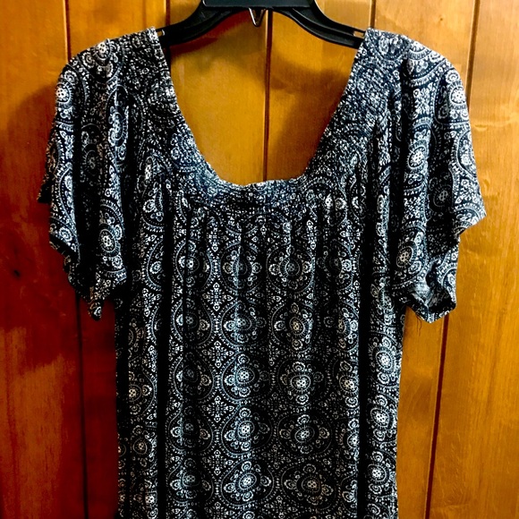Maurices Tops - Maurices Off The Shoulder Black & White Shirt Size XL